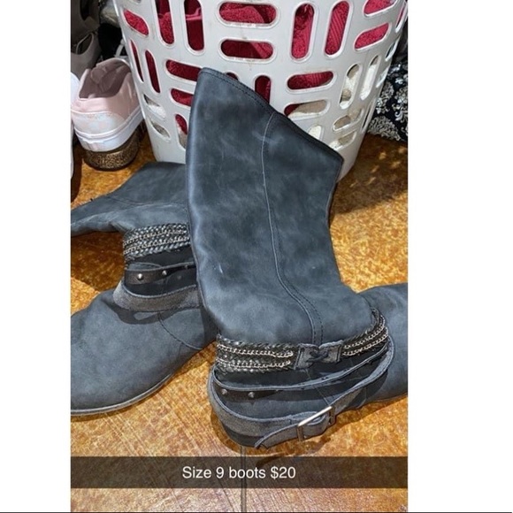 Gray size 9 boutique boots - Picture 1 of 2